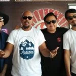 chor lagu Lolot Band/inimusik