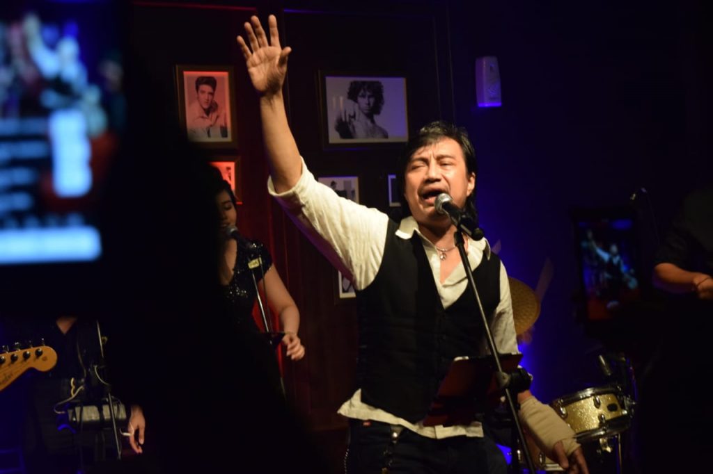 Katon Bagaskara saat tampil di Modus Bali/inimusik/ foto by Virgilius Gheryl Ngalong