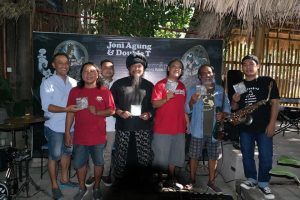 Gus mantra (Pragina Art Showbis) dan Joni Agung & Double T/ inimusik