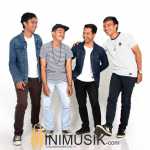 Harmonia rilis Ujung Penantian/ Tude (bass), Wahyu (cajon, vokal), Dodit (lead gitar), Krisna (gitar, vokal)/ inimusik