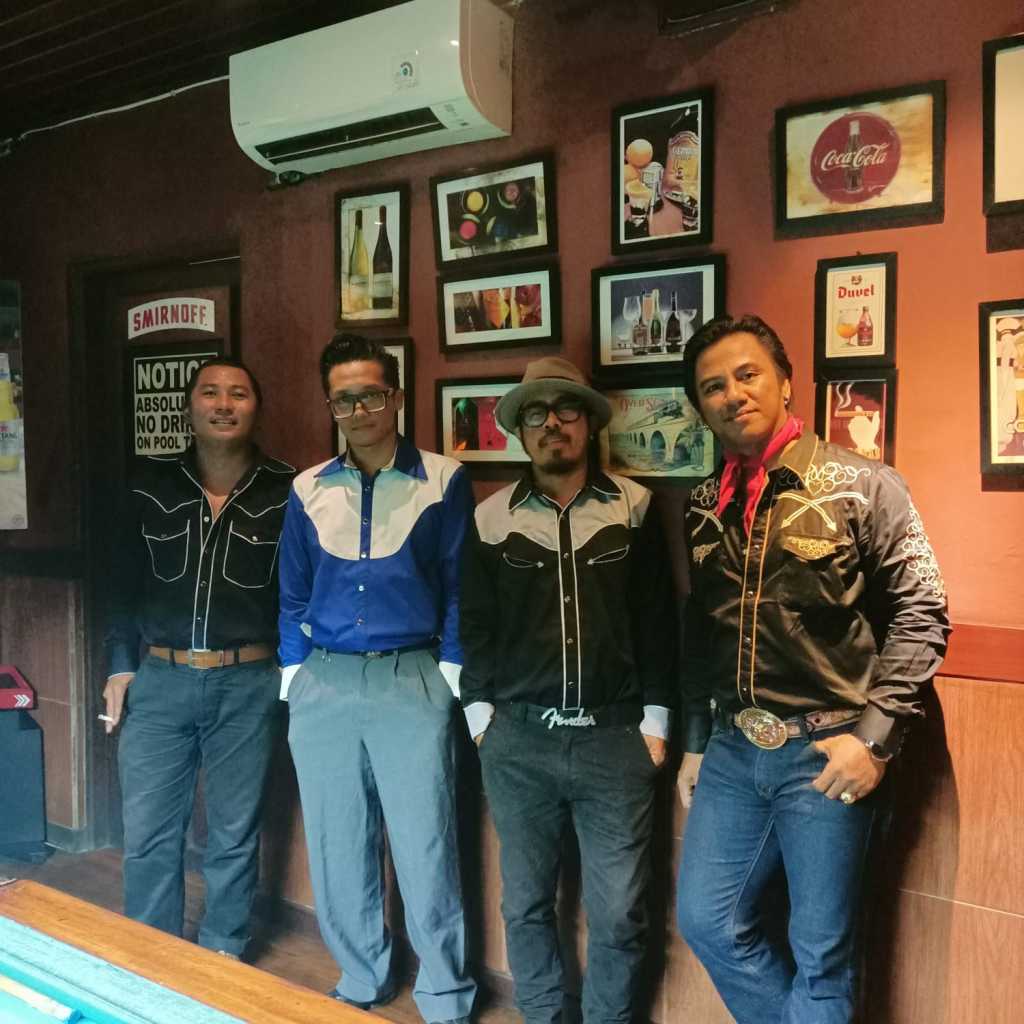 album ketiga John and The Jail Story