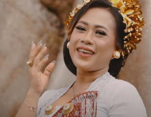 tri puspa lagu bali