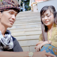 profil yan mus penyanyi bali lawas kena yusan kota