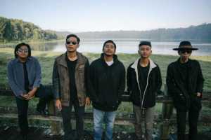 profil Kreotkleped Viral lewat Danau Buyan