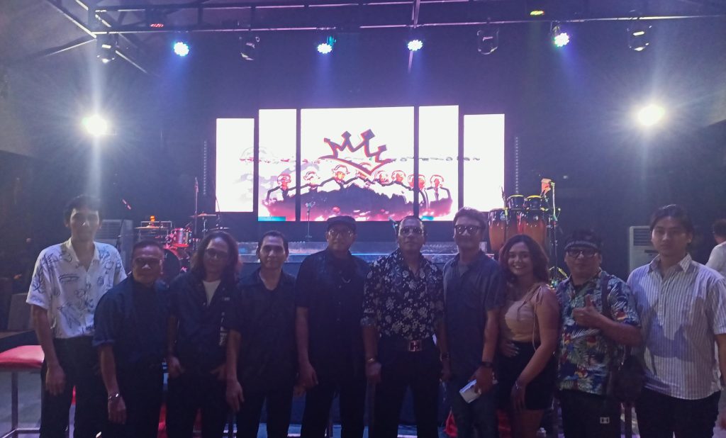 The King's of Revolution'S rilis album debut