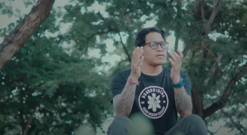 lirik lagu berharap pompi