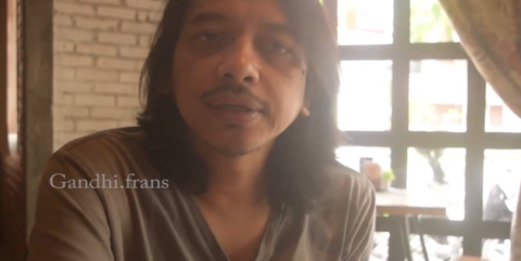 gitaris gigi ternyata orang bali asal klungkung namanya dewa budjana