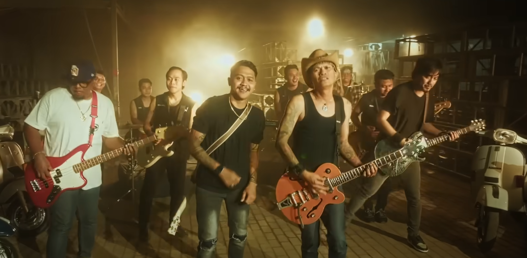 Bali Balian Sakti dari Bagus Wirata x Lolot Band