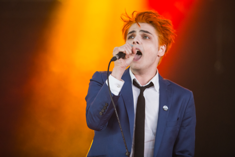 Begini Profil dan Biodata Gerard Way Vokalis MCR: Dari Panggung Emo hingga Dunia Komik
