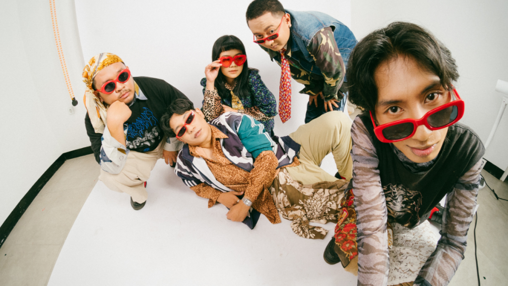 Liar’s Wife Rilis Debut EP All The What Ifs Kisah Cinta Penuh Keraguan di Tengah Drama Festival dan Insiden Hotel