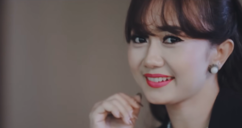 putri bulan de ngendah ngendah