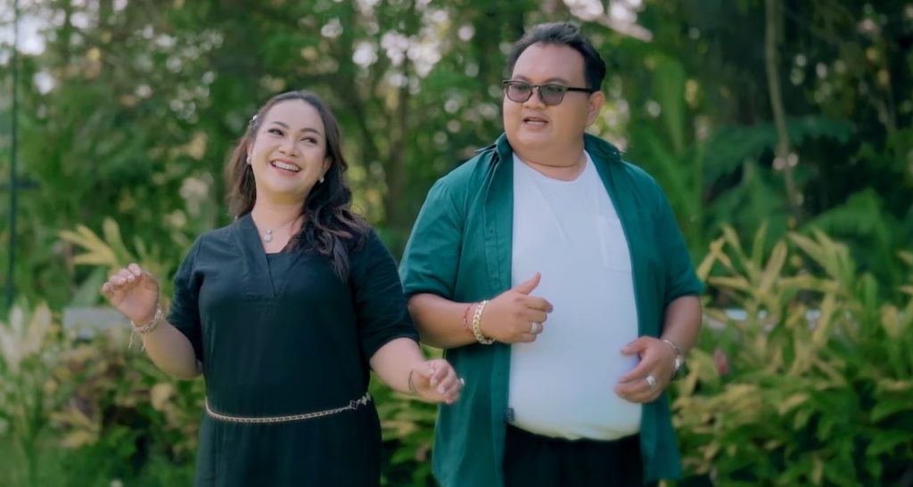 Gung Widia Pemayun dan Gung Gus Pemayun janji satya