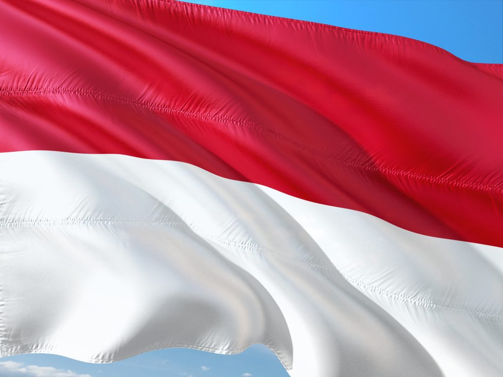Simak daftar 10 lagu wajib nasional Indonesia beserta lirik lengkap dan sosok penciptanya. Warisan sejarah yang terus menggelorakan semangat kebangsaa